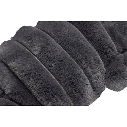 Designed by Lotte Hondenspeelgoed Reza Hang Muis